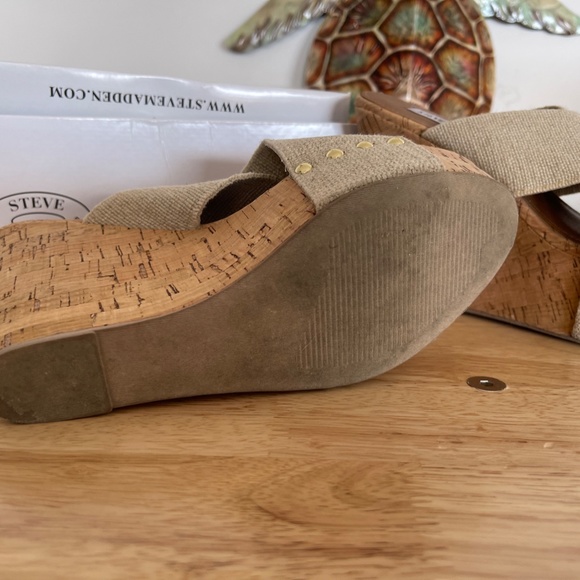 Steve Madden Wedges Size 8 - Picture 4 of 4